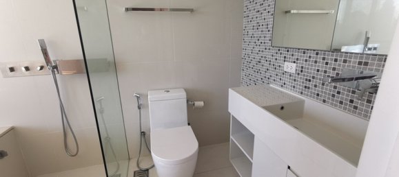 2 bedrooms Condo in Bangkok, Thailand No. 7037 10