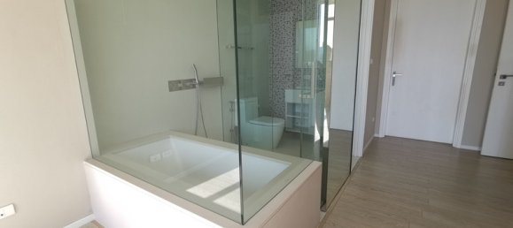 2 bedrooms Condo in Bangkok, Thailand No. 7037 9