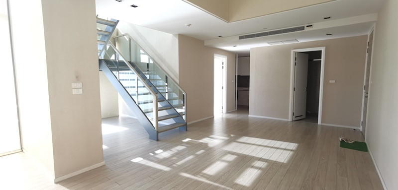 2 bedrooms Condo in Bangkok, Thailand No. 7037