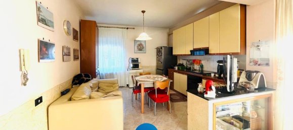 3 bedrooms Apartment in Naples, Italy No. 211988 5