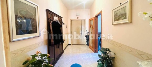 3 bedrooms Apartment in Naples, Italy No. 211988 3
