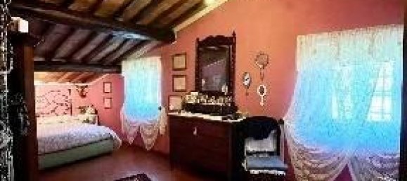 9 rooms House in Scarperia e San Piero, Italy No. 65042 16