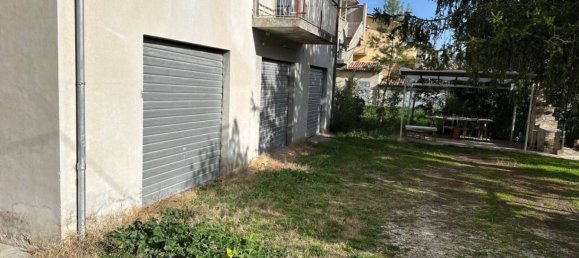 3 Schlafzimmer Villa in Torre de' Passeri, Italy, Nr. 302400 4