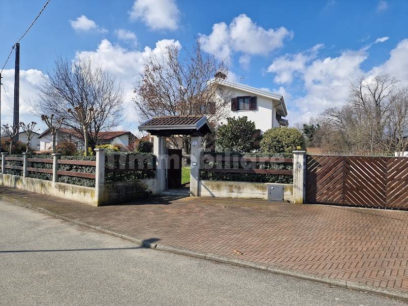 2 غرف نوم فيلا في Pavone Canavese, Italy رقم 93740