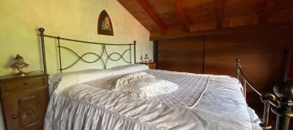 4 rooms House in Olginate, Italy No. 107344 18