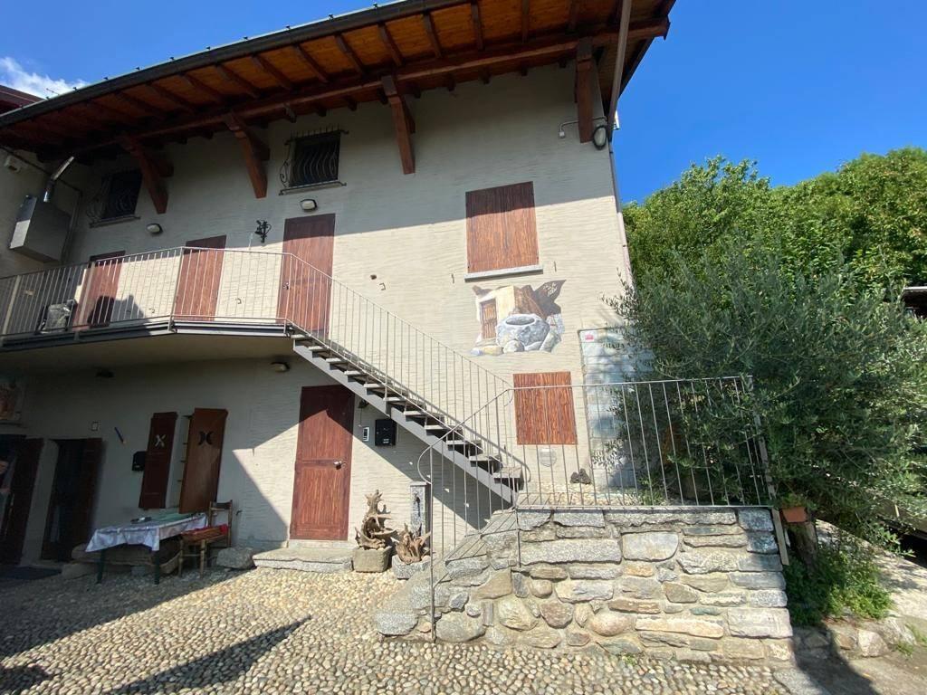 Casa de 4 habitaciónes en Olginate, Italy No. 107344