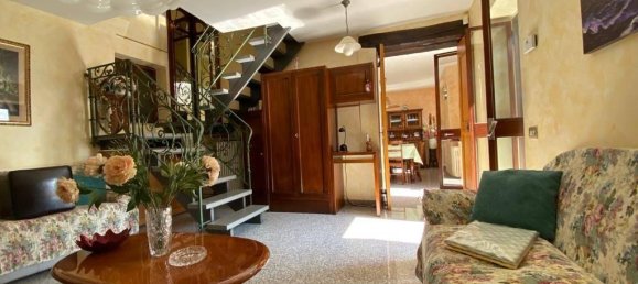 4 rooms House in Olginate, Italy No. 107344 10