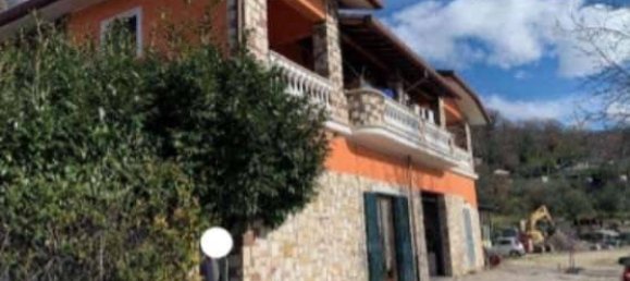 5 rooms Apartment in Subiaco, Italy No. 190463 2