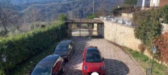 5 rooms Apartment in Subiaco, Italy No. 190463 4