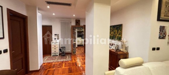 Квартира с 3 спальнями в Пигаццано, Италия № 190241 3