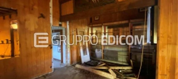 Gewerbliche Immobilie in Pavia, Italy 300m², Nr. 284474 3