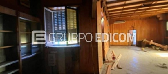 Gewerbliche Immobilie in Pavia, Italy 300m², Nr. 284474 4