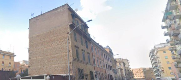 2 bedrooms Building in Ferrara, Italy No. 328231 4