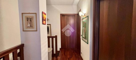 3 bedrooms House in Conegliano, Italy No. 70757 10