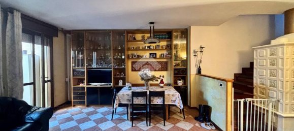 3 bedrooms House in Conegliano, Italy No. 70757 5