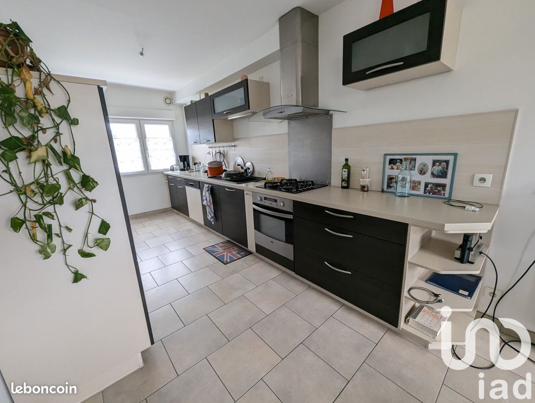 4 bedrooms House in Saint-Mars-la-Briere, France No. 98018