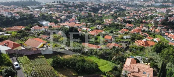 Land in Funchal, Portugal No. 77590 5