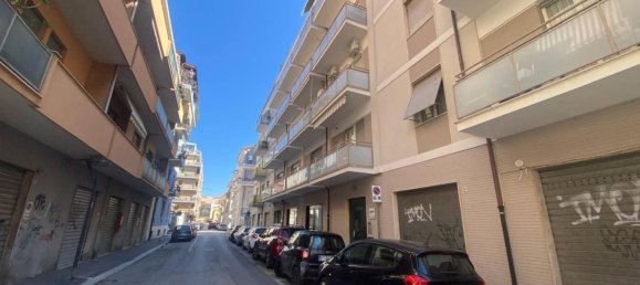 5 rooms Apartment in Pescara, Italy No. 170222 5