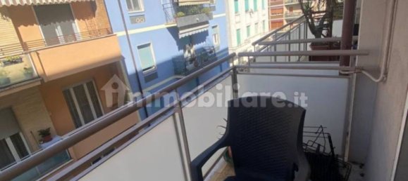 5 rooms Apartment in Pescara, Italy No. 170222 2
