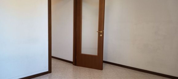 Apartamento de 3 divisões em Paderno d'Adda, Italy N.º 336435 36