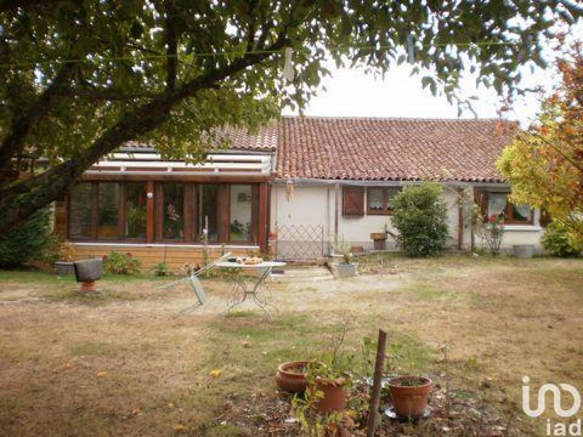 3 Schlafzimmer Haus in Adriers, France, Nr. 30255