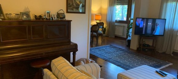 Apartamento de 4 dormitorios en Rome, Italy No. 341779 3