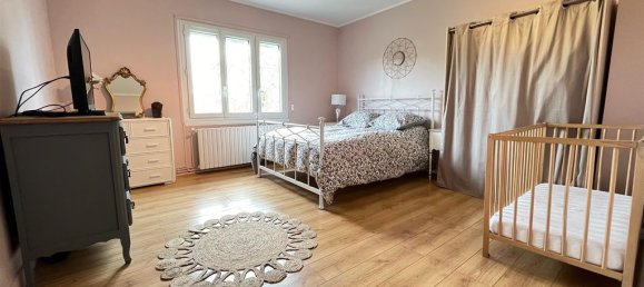 Дом с 3 спальнями в Лувр, Франция № 183338 9