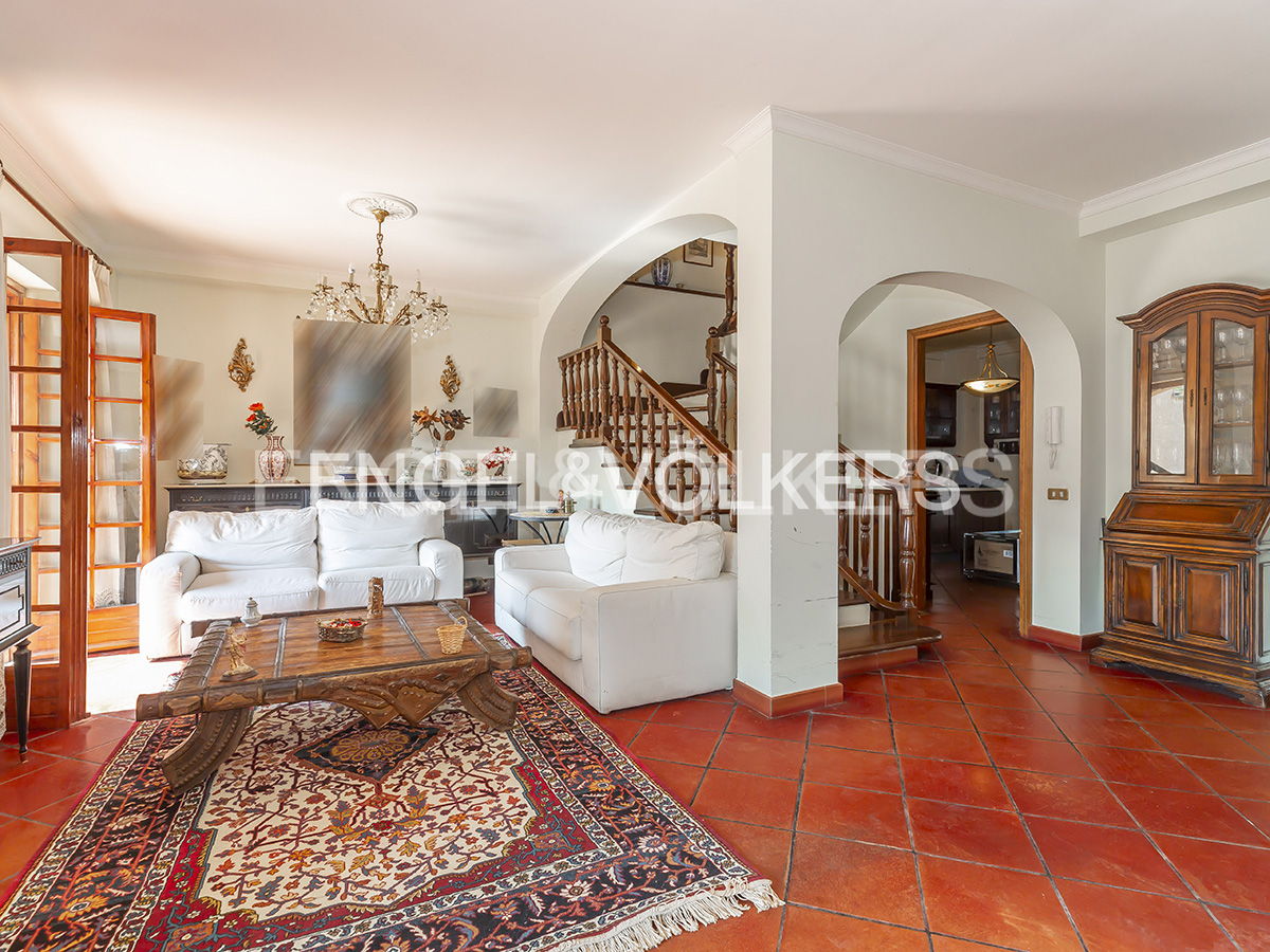 4 bedrooms Villa in Frascati, Italy No. 64948