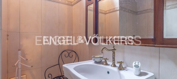 4 bedrooms Villa in Frascati, Italy No. 64948 9