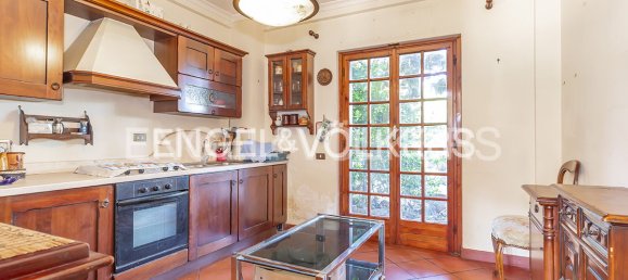 4 bedrooms Villa in Frascati, Italy No. 64948 4
