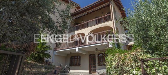 4 bedrooms Villa in Frascati, Italy No. 64948 32