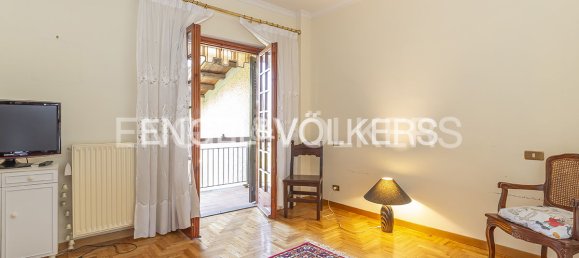 4 bedrooms Villa in Frascati, Italy No. 64948 10