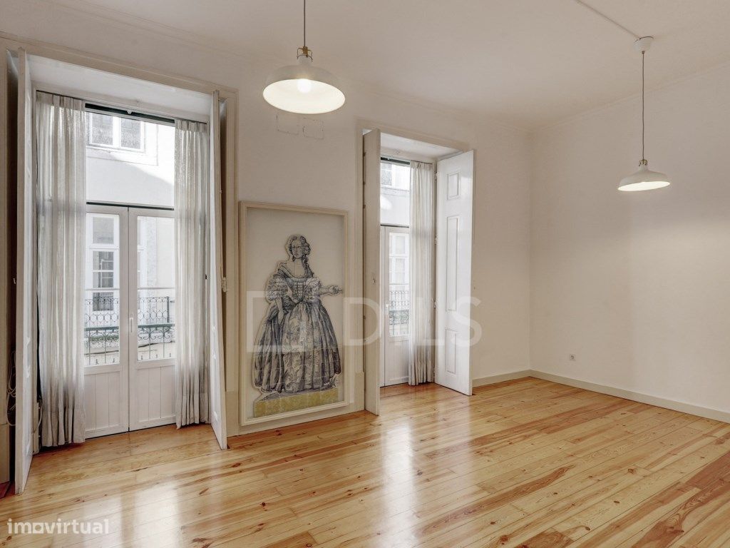 2 bedrooms Apartment in Lisbon, Portugal No. 210983