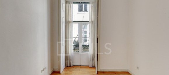 2 Schlafzimmer Wohnung in Lisbon, Portugal, Nr. 210983 3