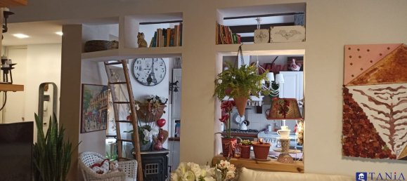 4 rooms Apartment in Carrara, Italy No. 47579 4