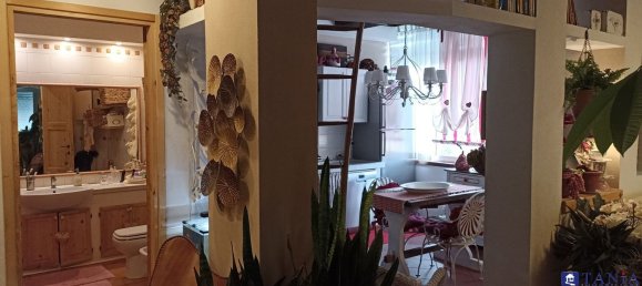 4 rooms Apartment in Carrara, Italy No. 47579 21