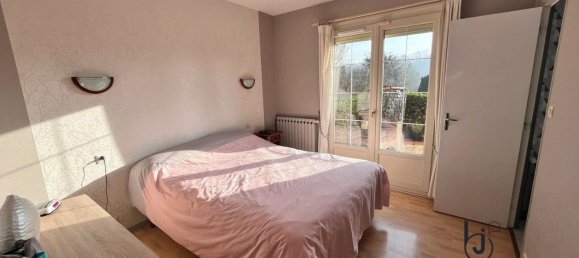 4 bedrooms House in Mayenne, France No. 360535 6