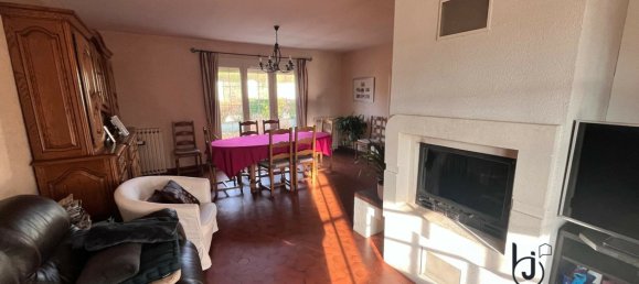 4 bedrooms House in Mayenne, France No. 360535 10