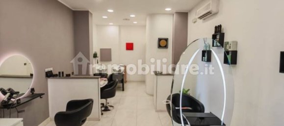 1 room Commercial property in Rome, Italy No. 376216 23
