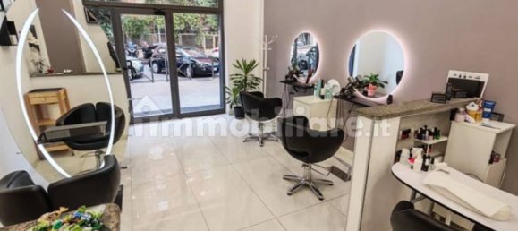 1 room Commercial property in Rome, Italy No. 376216 21