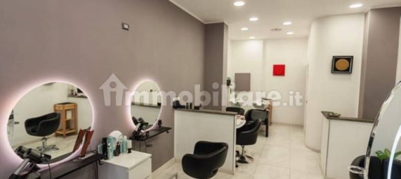 1 room Commercial property in Rome, Italy No. 376216 25