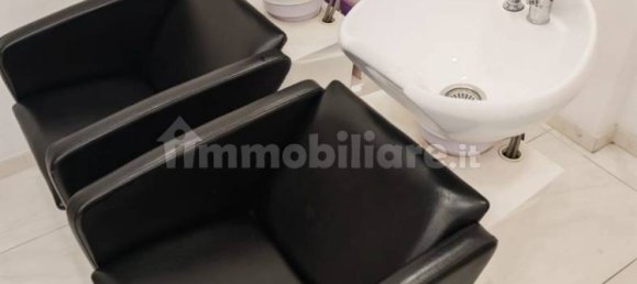 1 room Commercial property in Rome, Italy No. 376216 9