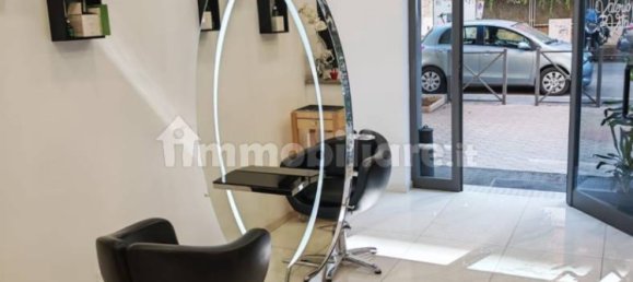 1 room Commercial property in Rome, Italy No. 376216 3