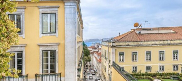 Квартира с 2 спальнями в Лиссабон, Португалия № 97583 2