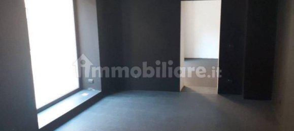 Propiedad comercial de 3 habitaciónes en Palazzolo sull'Oglio, Italy No. 161628 3