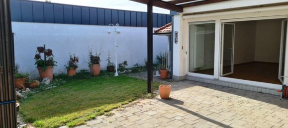 2 bedrooms Bungalow in Cologne, Germany No. 297356 3