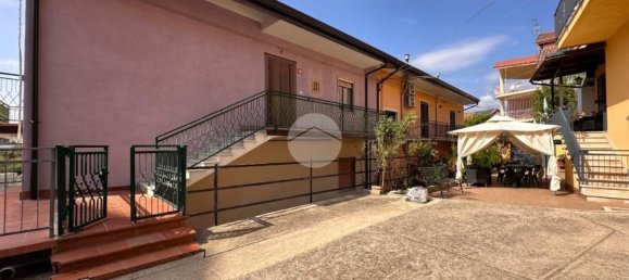 3 rooms Apartment in Luzzi, Italy No. 169216 2