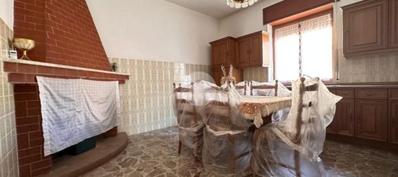3 rooms Apartment in Luzzi, Italy No. 169216 8