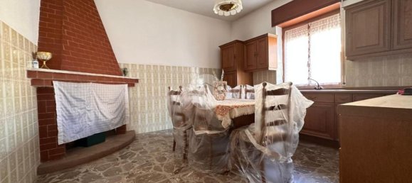 3 rooms Apartment in Luzzi, Italy No. 169216 6