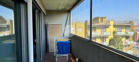 Apartamento de 5 dormitorios en Buccinasco, Italy No. 5098 24